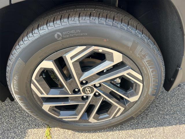new 2025 Hyundai TUCSON Hybrid car, priced at $41,845