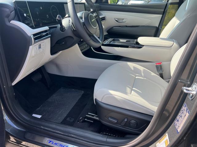 new 2025 Hyundai TUCSON Hybrid car, priced at $41,845