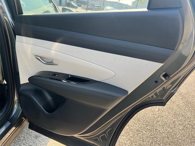 new 2025 Hyundai TUCSON Hybrid car, priced at $41,845
