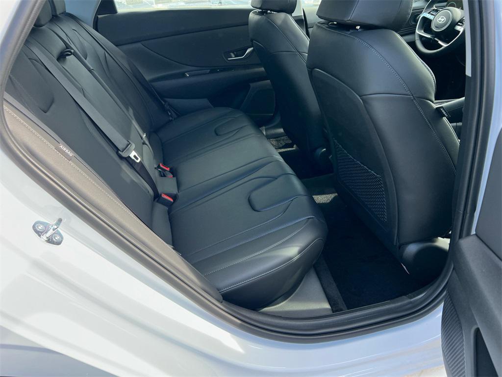 new 2025 Hyundai Elantra car, priced at $27,050