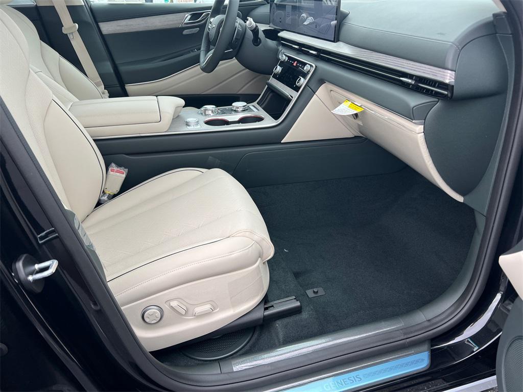new 2025 Genesis GV80 car, priced at $71,105
