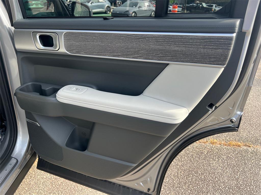 new 2025 Hyundai Santa Fe car, priced at $42,980
