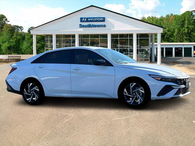 new 2025 Hyundai Elantra car, priced at $22,645