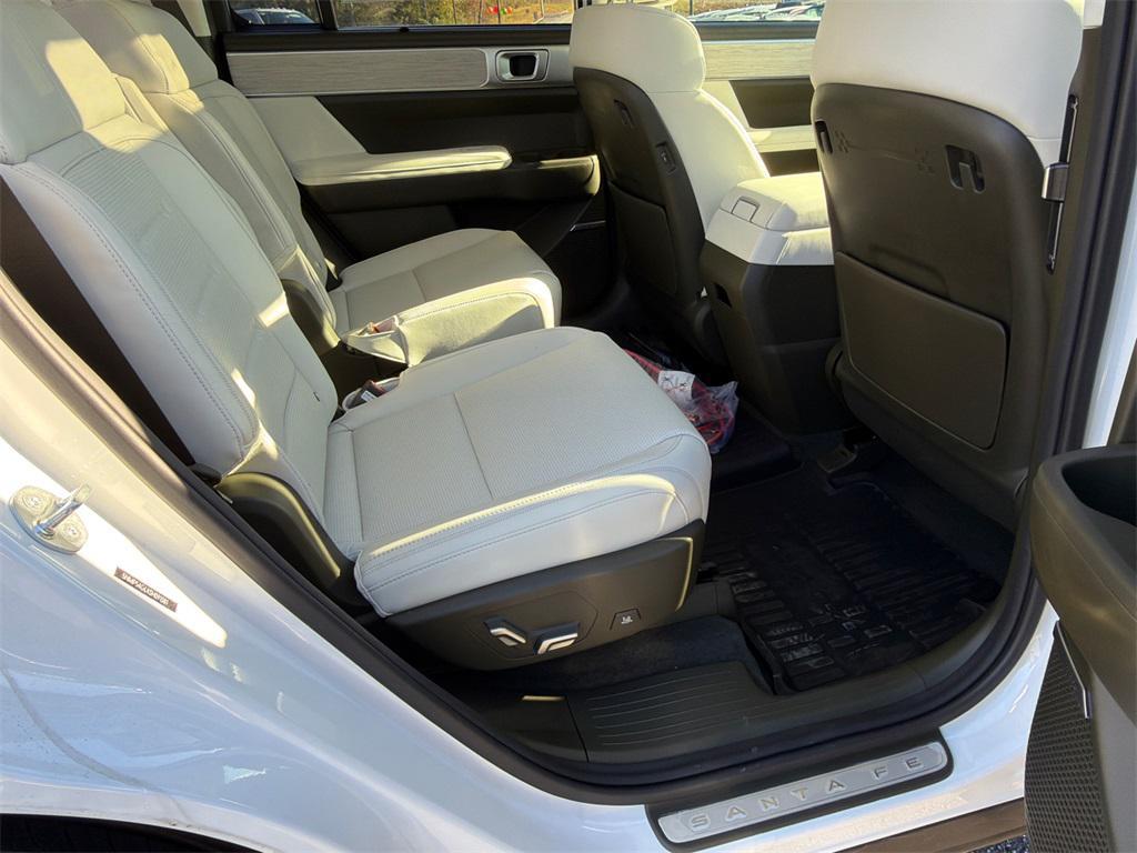 new 2025 Hyundai Santa Fe car, priced at $43,100