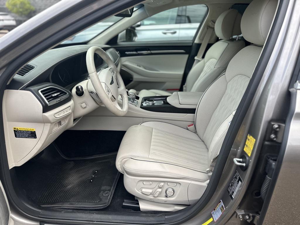 used 2022 Genesis G90 car, priced at $43,988