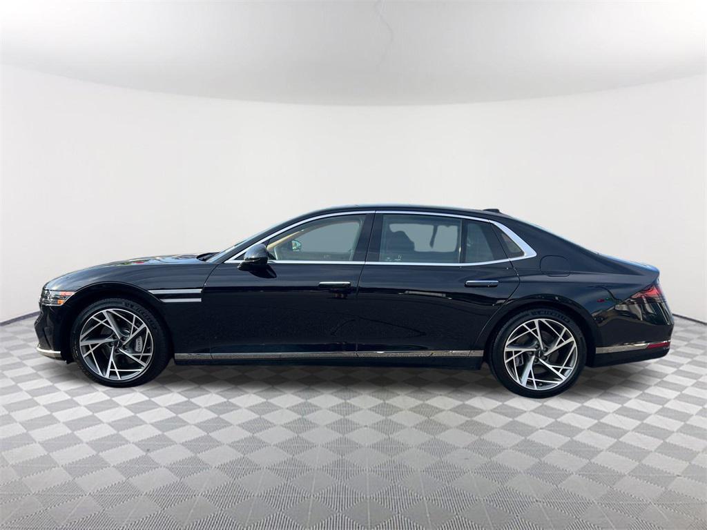 used 2025 Genesis G90 car, priced at $71,994