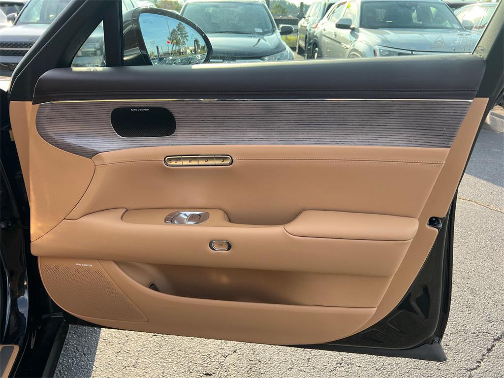 used 2025 Genesis G90 car, priced at $71,994