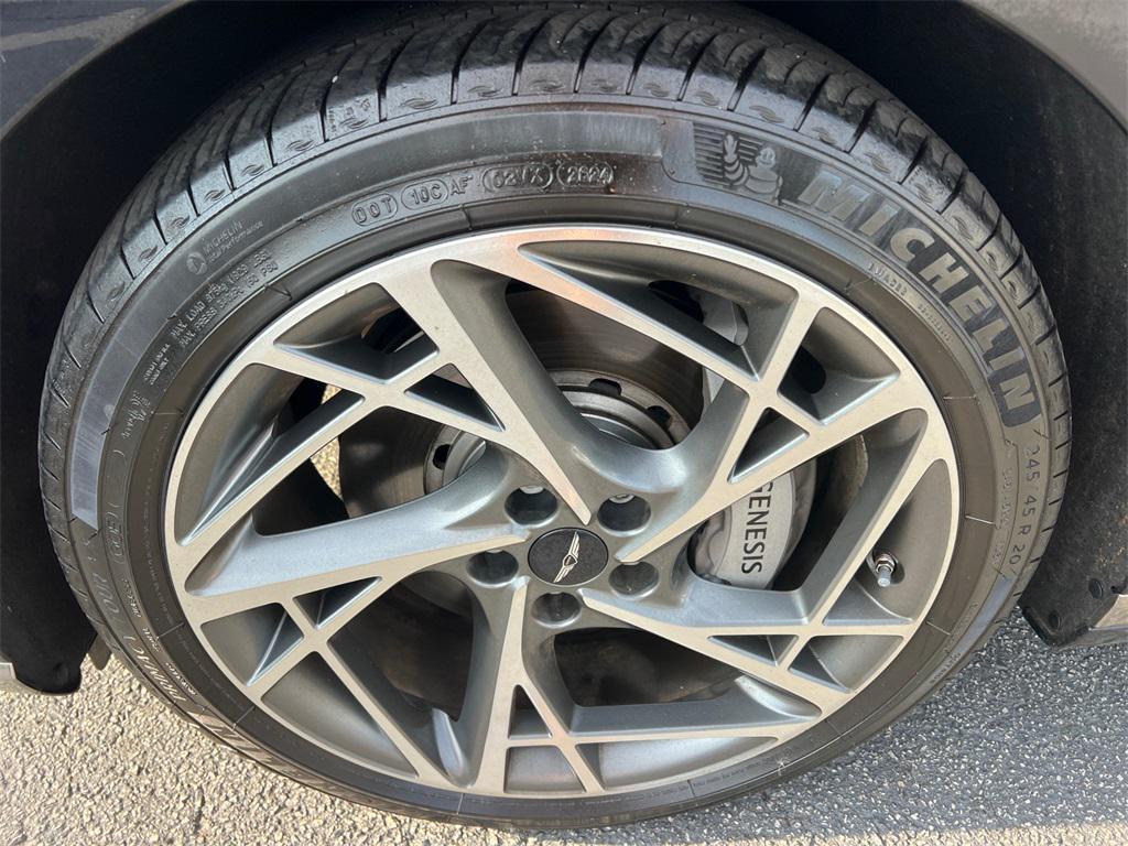 used 2025 Genesis G90 car, priced at $71,994