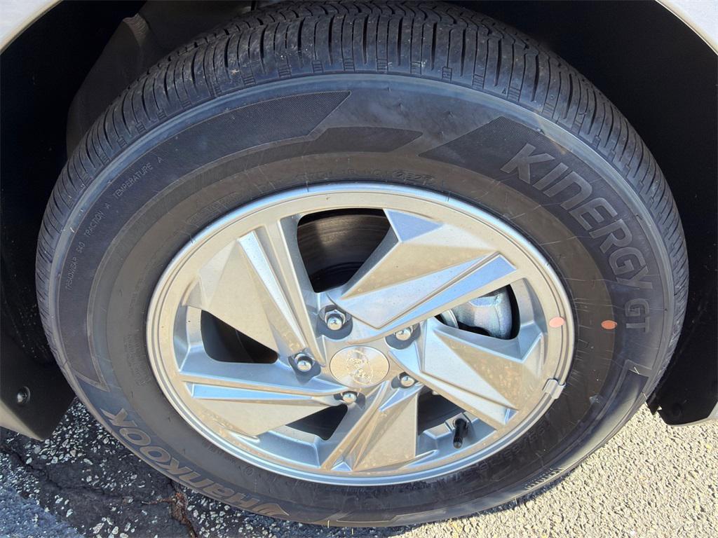 new 2025 Hyundai Elantra car, priced at $21,475