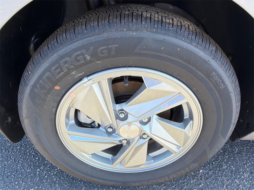 new 2025 Hyundai Elantra car, priced at $21,475