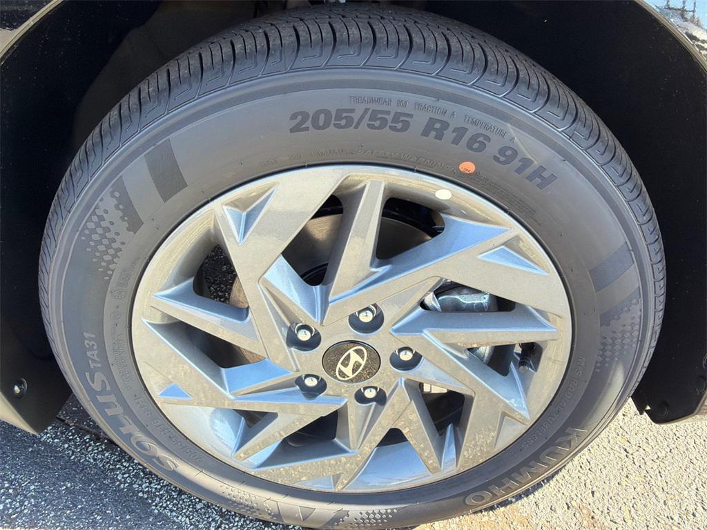 new 2026 Hyundai ELANTRA HEV car, priced at $24,920