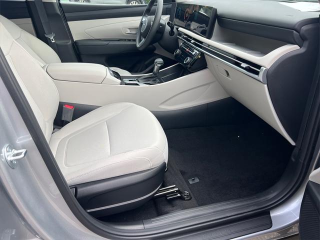 new 2025 Hyundai Tucson car, priced at $30,675