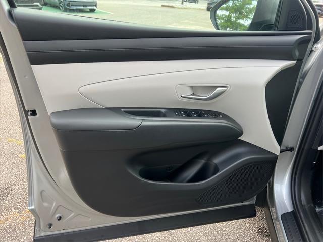 new 2025 Hyundai Tucson car, priced at $30,675