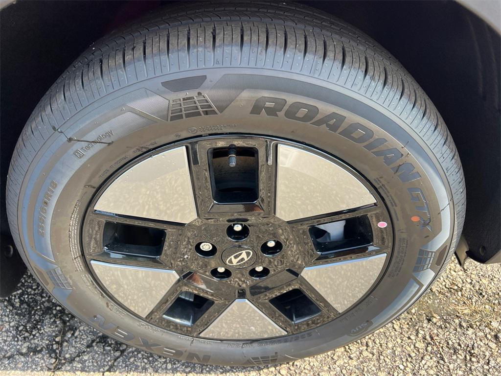 new 2025 Hyundai Santa Fe car, priced at $34,634