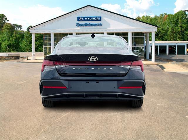 new 2025 Hyundai Elantra car, priced at $30,575