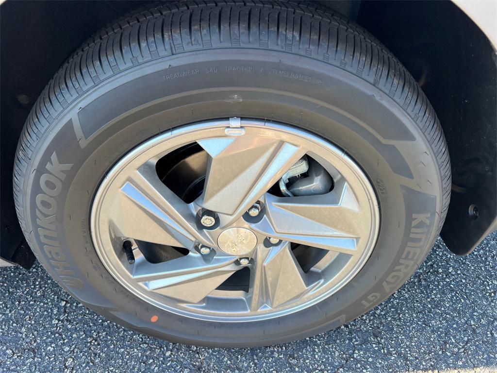 new 2025 Hyundai Elantra car, priced at $21,610