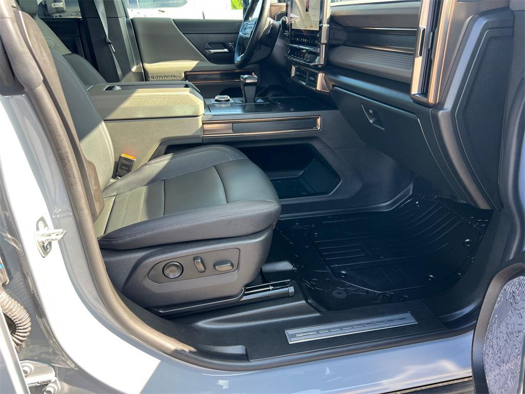 used 2025 GMC HUMMER EV Pickup car, priced at $63,988