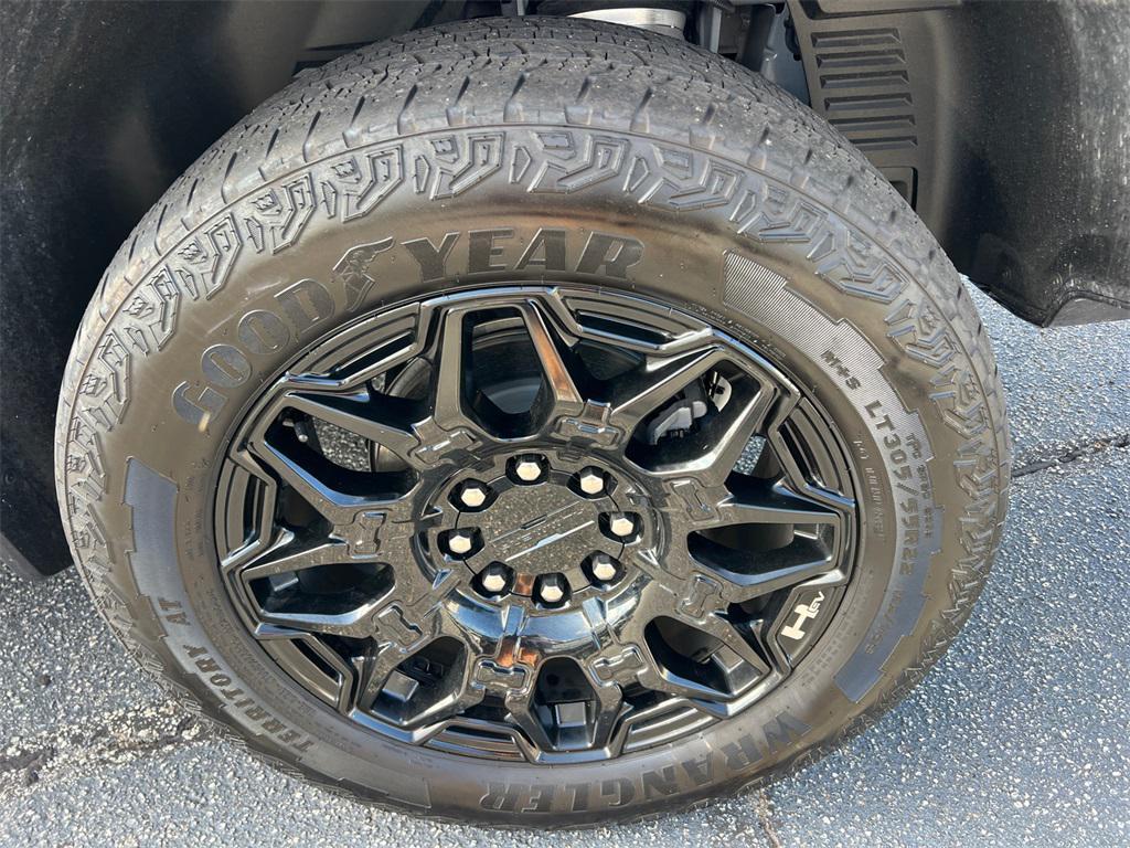 used 2025 GMC HUMMER EV Pickup car, priced at $63,988