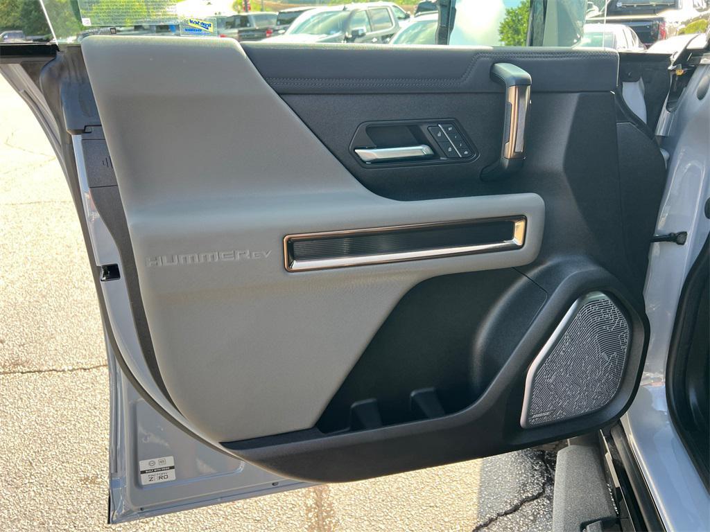 used 2025 GMC HUMMER EV Pickup car, priced at $63,988