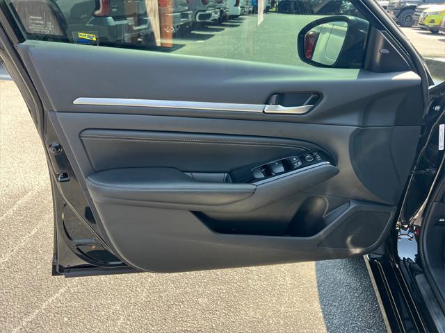 used 2023 Nissan Altima car, priced at $24,991