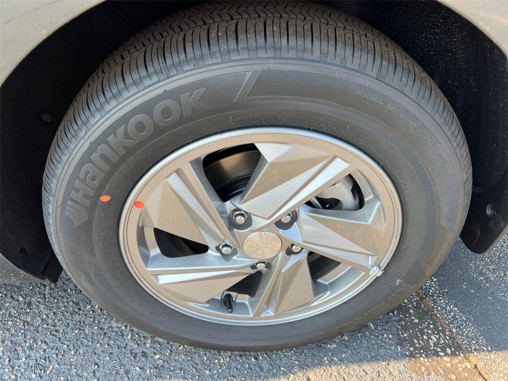 new 2025 Hyundai Elantra car, priced at $22,050