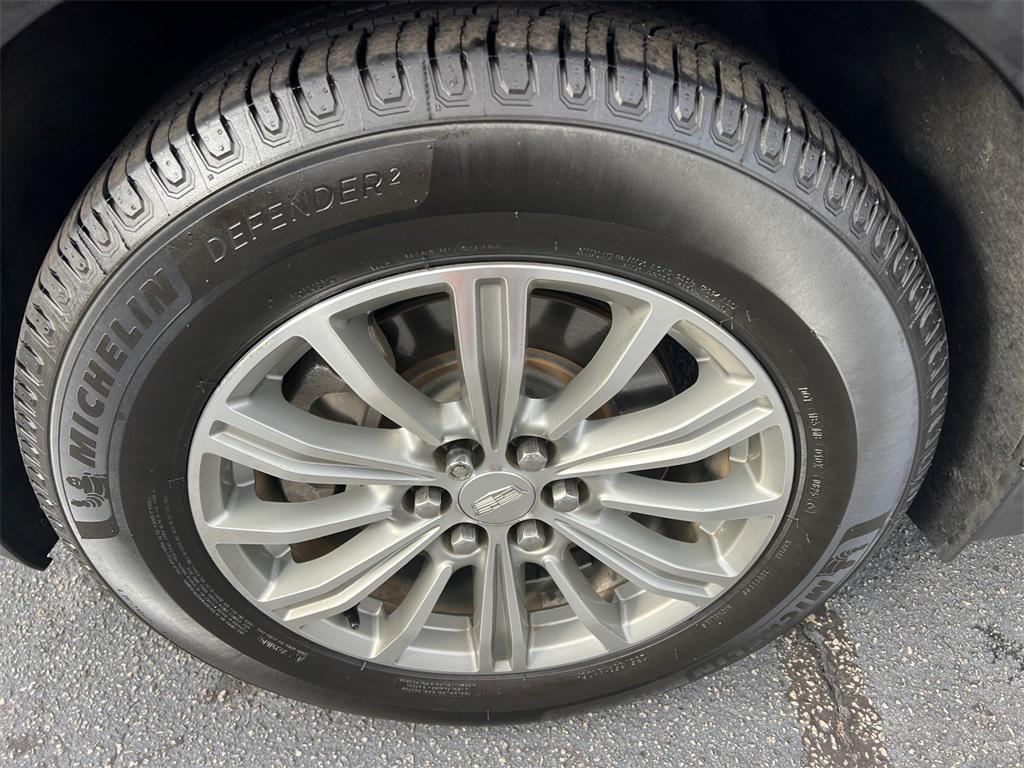 used 2018 Cadillac XT5 car, priced at $15,993