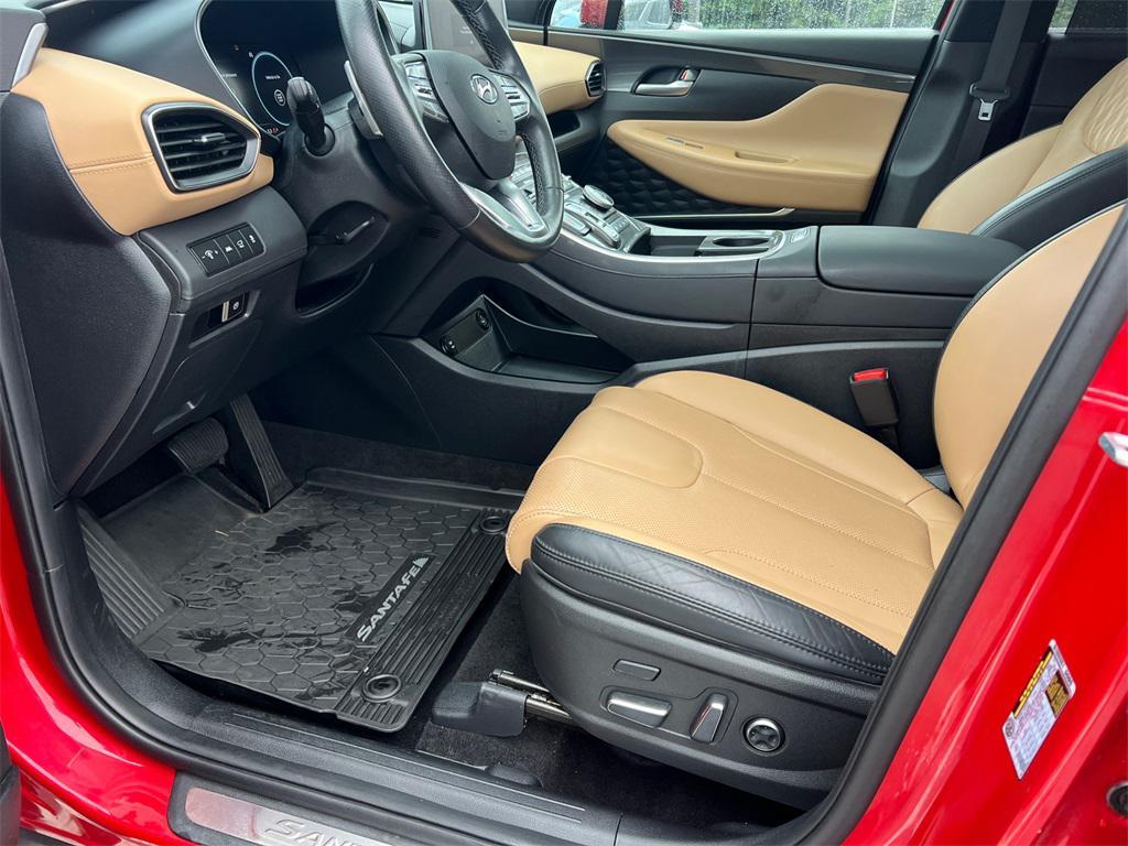 used 2023 Hyundai Santa Fe car, priced at $24,988