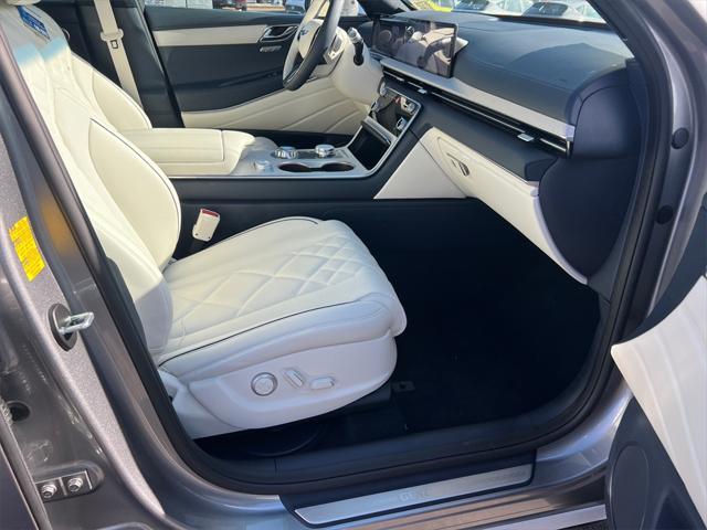 new 2025 Genesis GV80 car, priced at $80,304