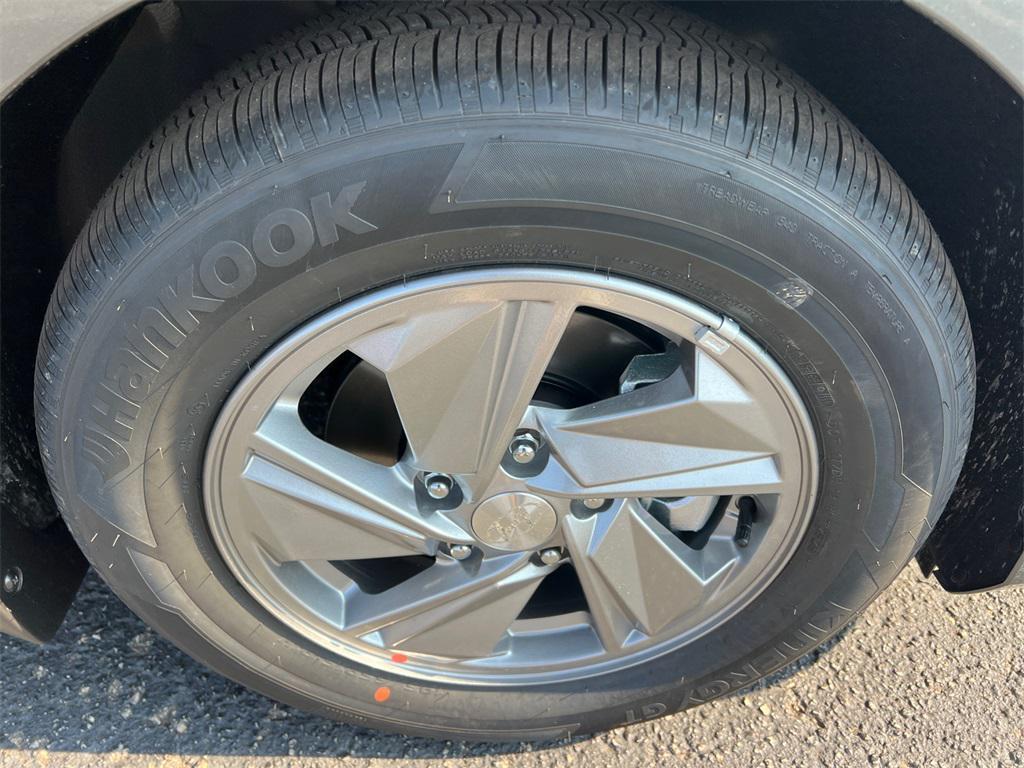 new 2025 Hyundai Elantra car, priced at $21,475