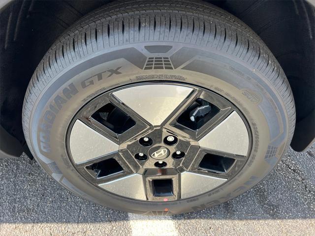 used 2025 Hyundai Santa Fe car, priced at $36,475