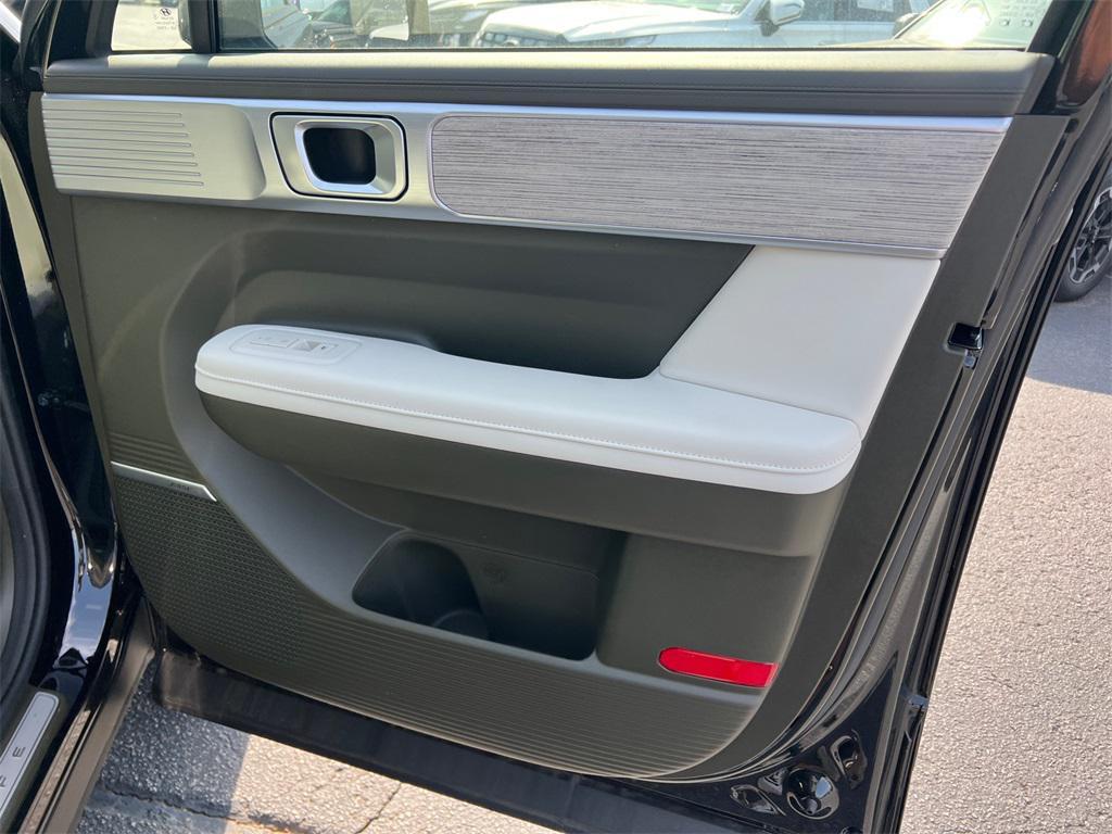 new 2025 Hyundai Santa Fe car, priced at $41,587