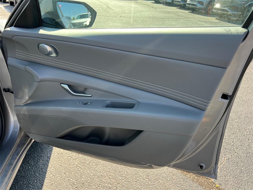 new 2025 Hyundai Elantra car, priced at $25,485