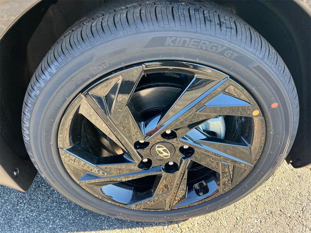 new 2026 Hyundai ELANTRA HEV car, priced at $27,085