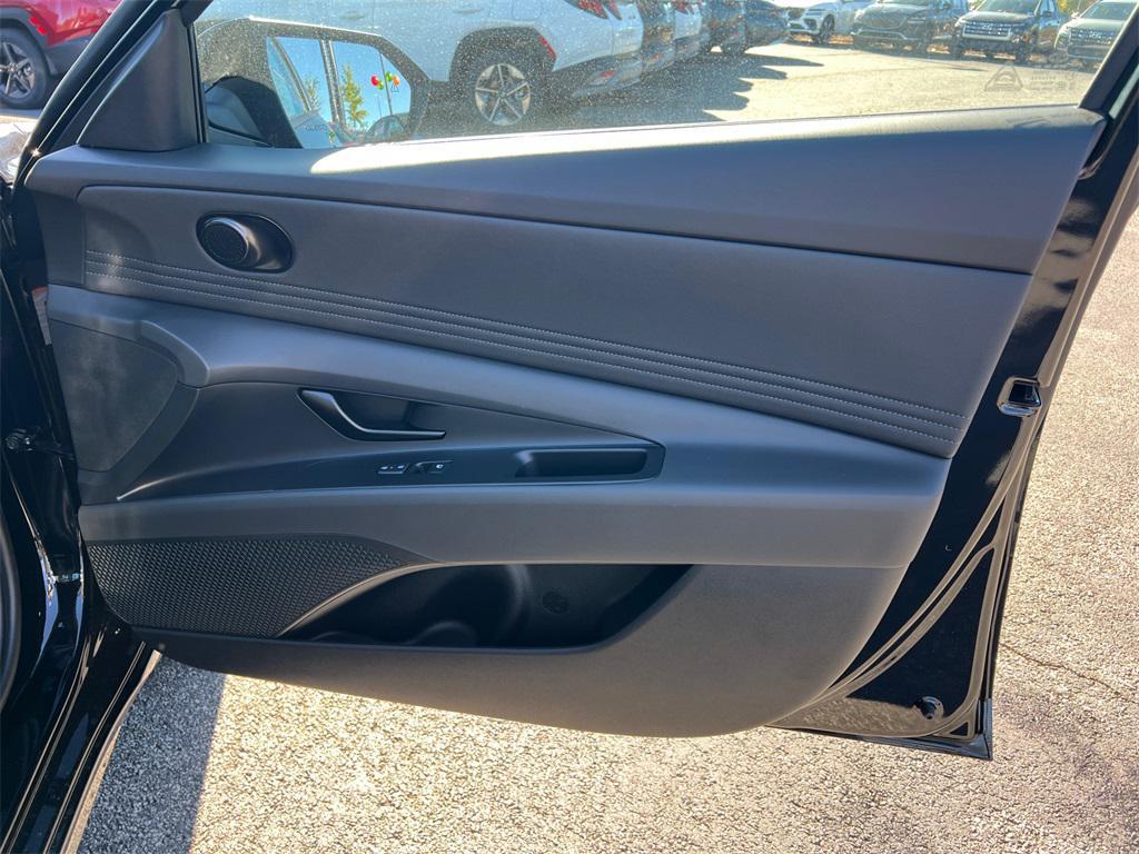 new 2026 Hyundai ELANTRA HEV car, priced at $27,085