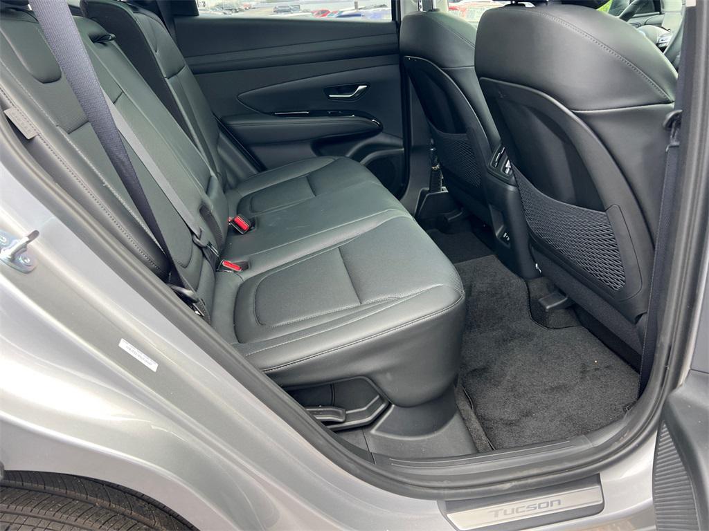 new 2025 Hyundai TUCSON Hybrid car, priced at $41,290