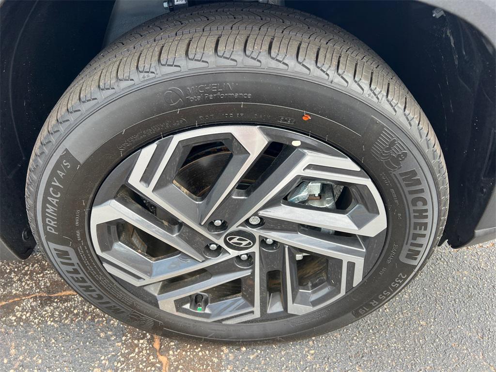 new 2025 Hyundai TUCSON Hybrid car, priced at $41,290