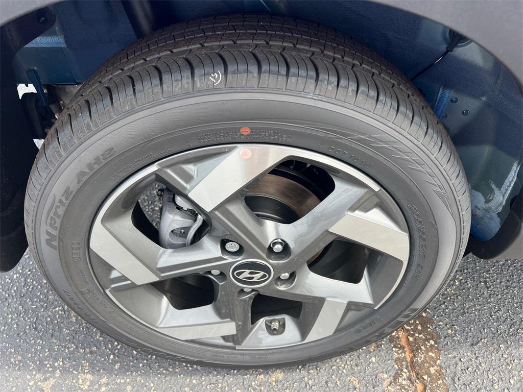 new 2025 Hyundai Venue car, priced at $23,540
