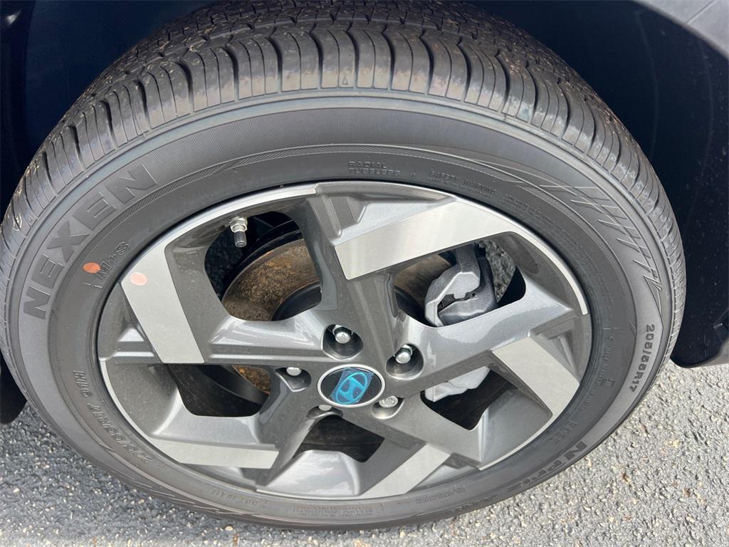 new 2025 Hyundai Venue car, priced at $23,540
