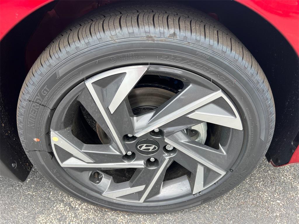 used 2025 Hyundai Elantra car, priced at $26,987