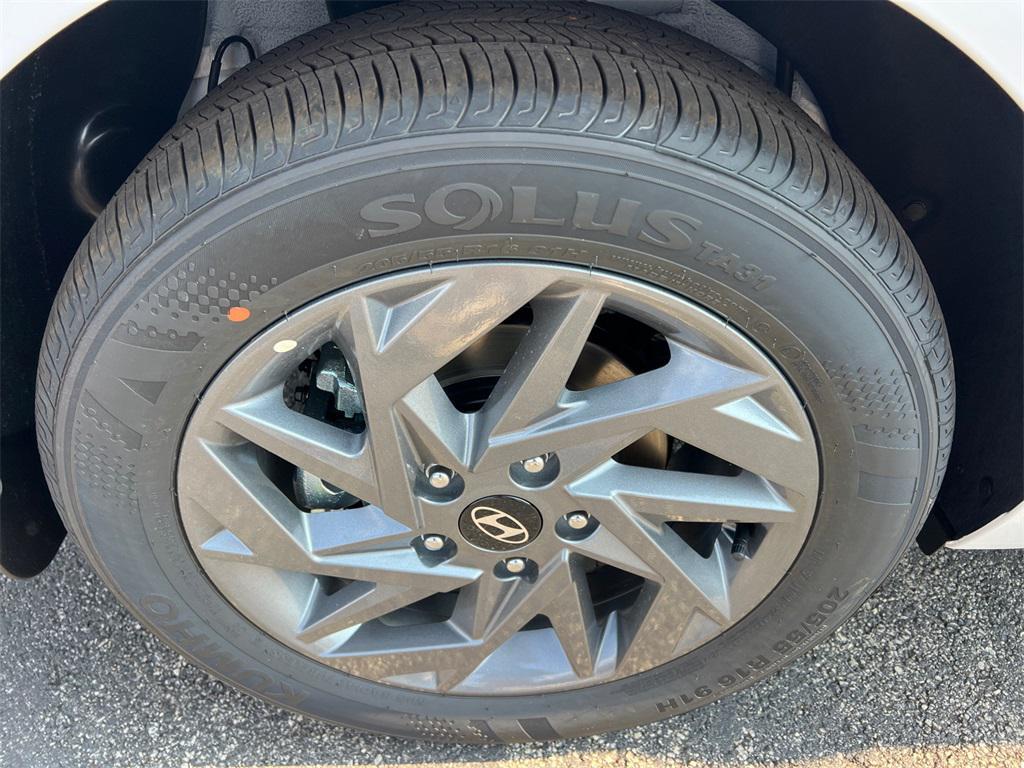 new 2025 Hyundai ELANTRA HEV car, priced at $24,580