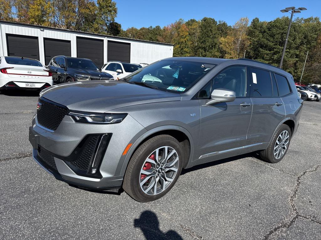used 2024 Cadillac XT6 car, priced at $46,991