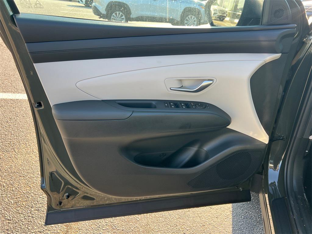 new 2026 Hyundai Tucson car, priced at $29,400