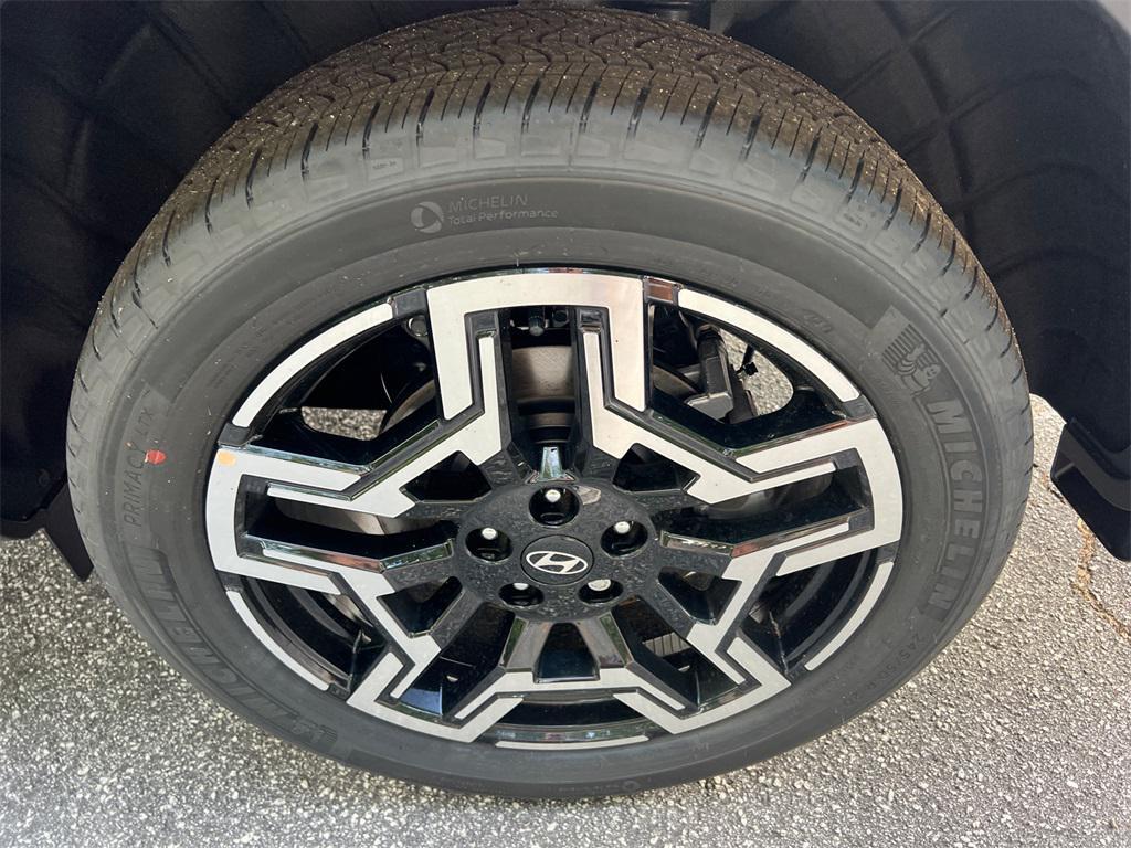 new 2025 Hyundai SANTA CRUZ car, priced at $39,187