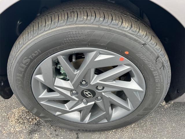 new 2025 Hyundai ELANTRA HEV car, priced at $21,991