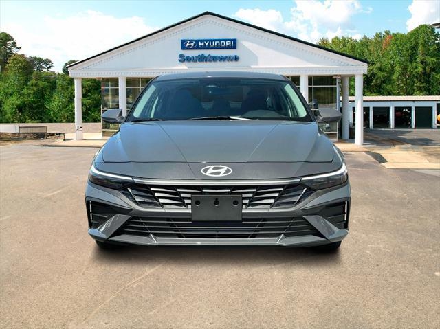 new 2025 Hyundai Elantra car, priced at $23,040