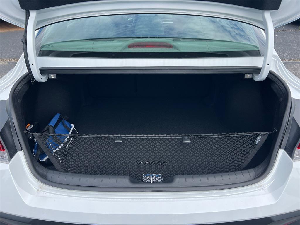 new 2025 Hyundai Elantra car, priced at $25,980