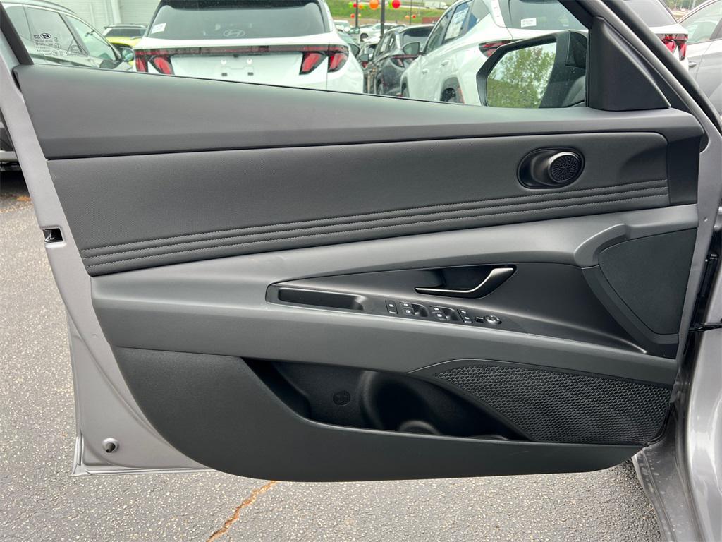 new 2025 Hyundai ELANTRA HEV car, priced at $26,030
