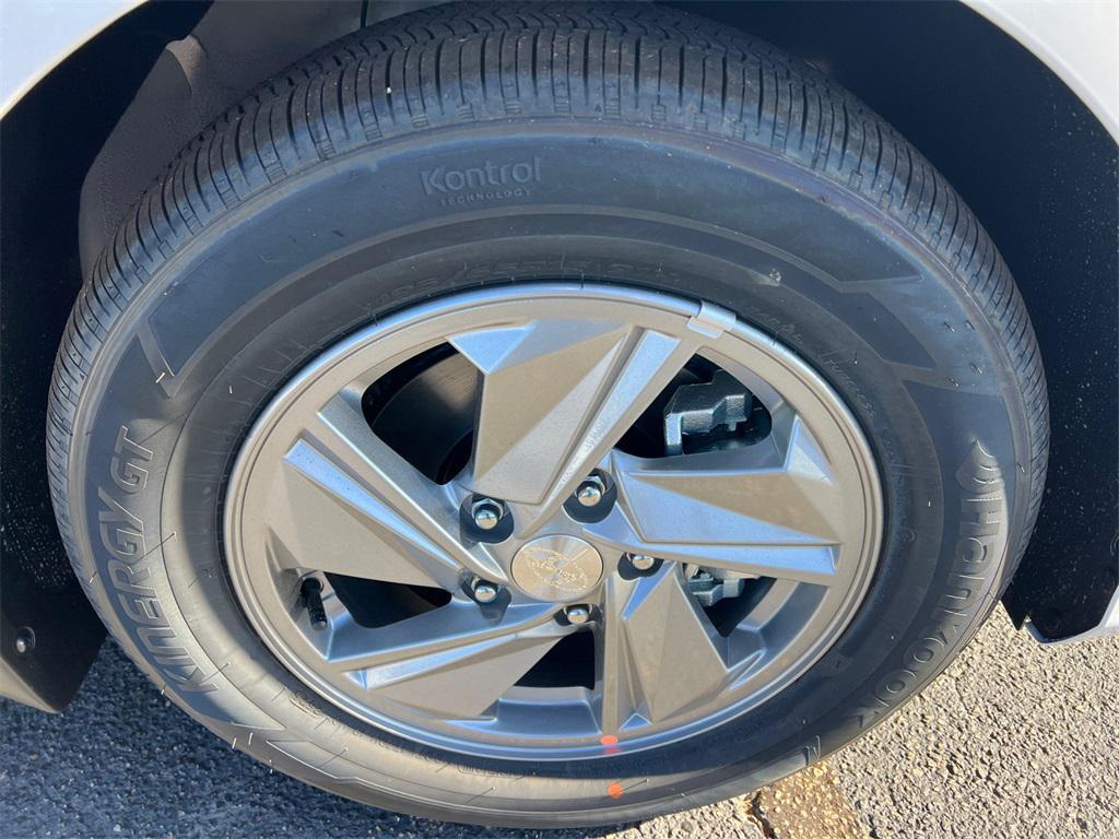 new 2025 Hyundai Elantra car, priced at $22,535