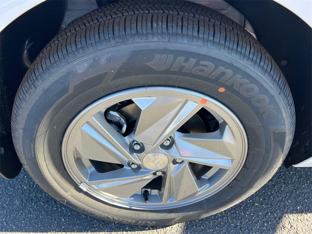 new 2025 Hyundai Elantra car, priced at $22,535