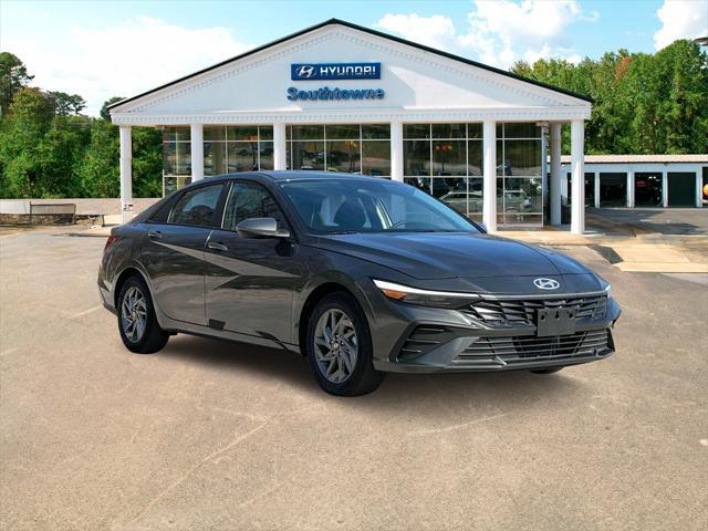 new 2025 Hyundai ELANTRA HEV car, priced at $25,520